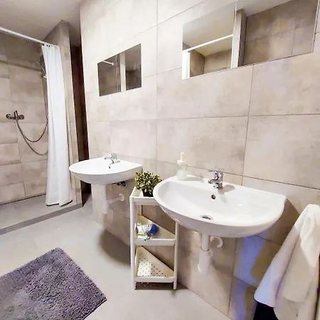 Blizko Narodniho Muzea A1 Accommodatie bij particulieren *